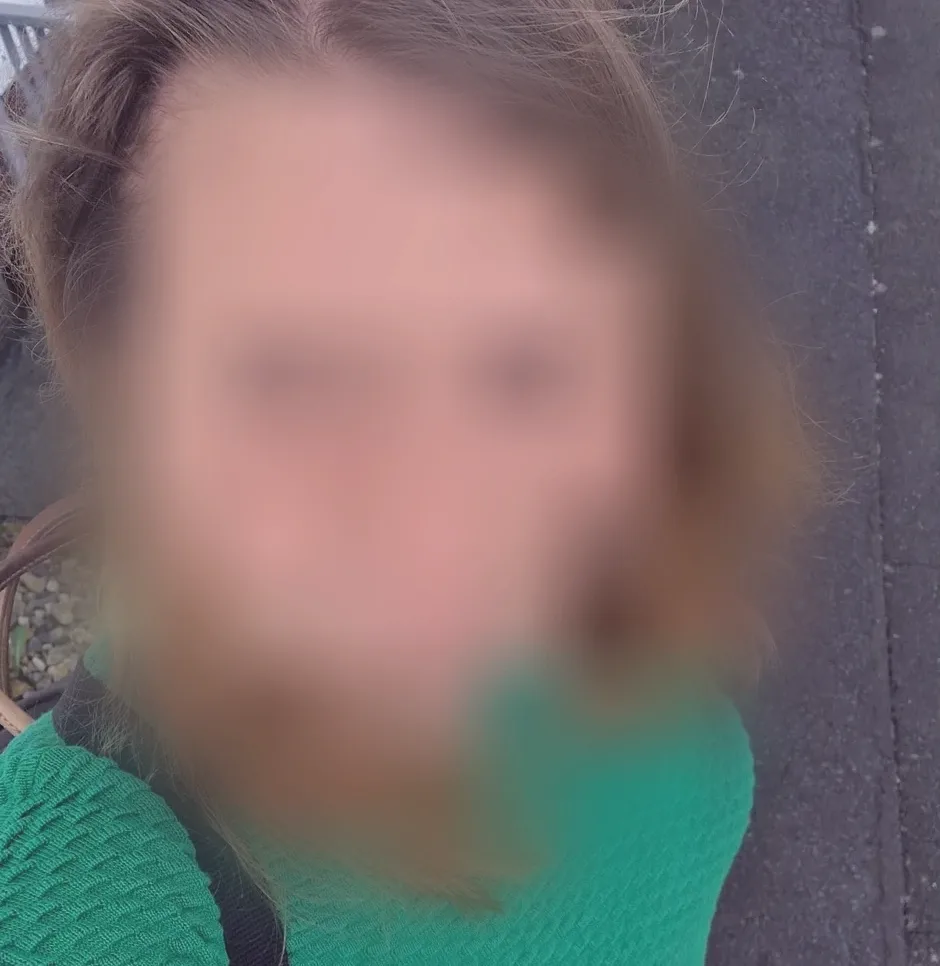 Alena, 32