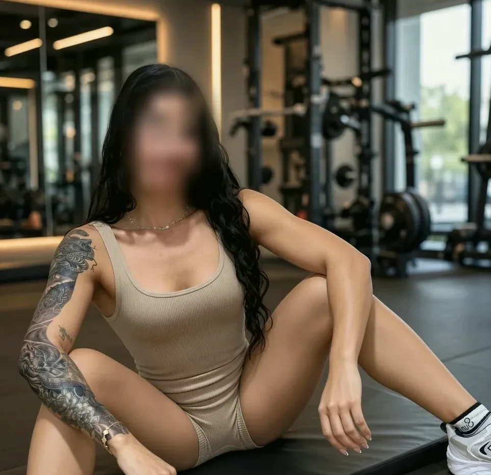 Jacqueline, 22