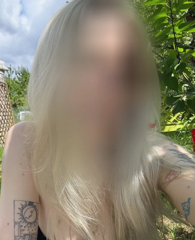 Lena, 19